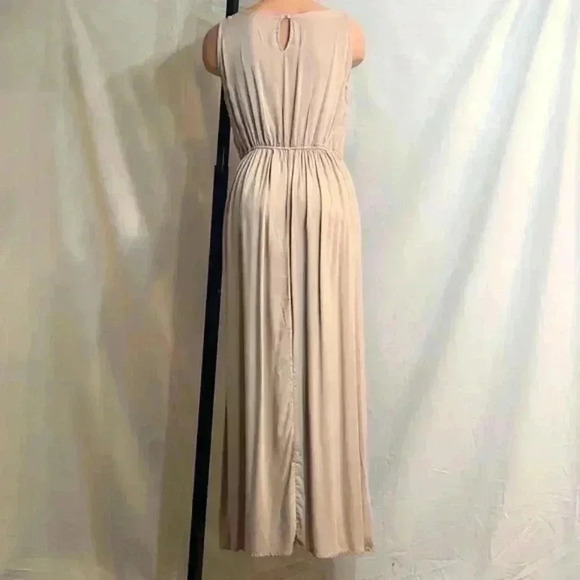 CBOCS Crochet Top Maxi Dress - Picture 2 of 9